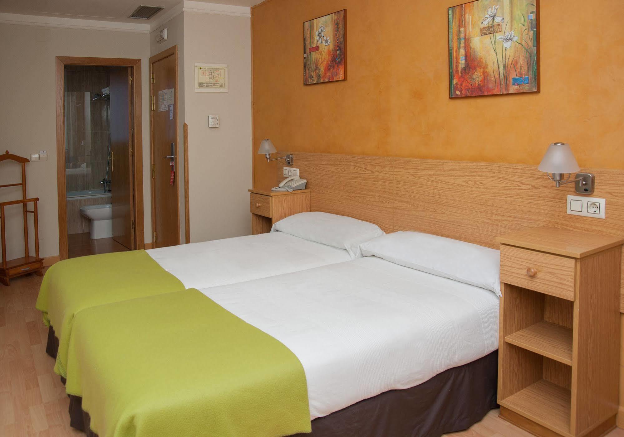 Hotel Alda Centro Oviedo Kültér fotó